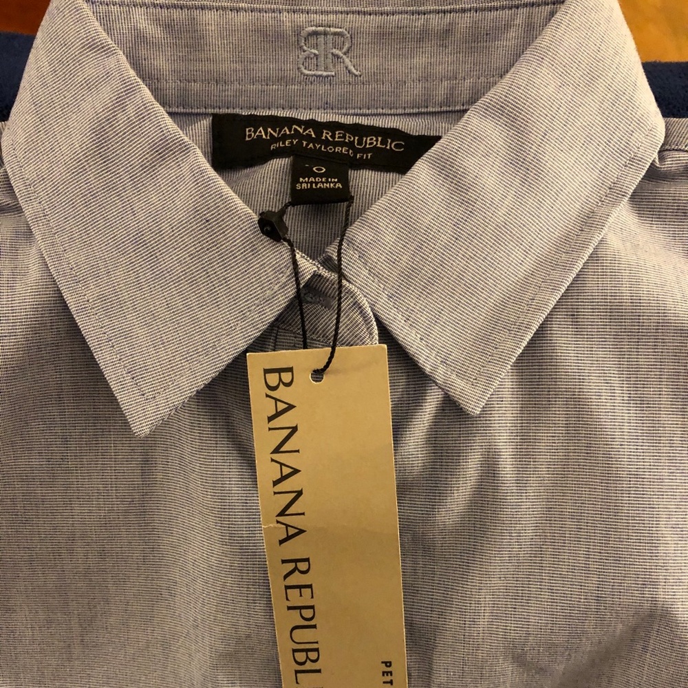 NWT Banana Republic women’s shirt blue size 0